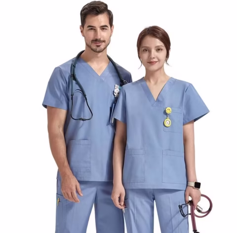 Seragam scrub medis pria dan wanita warna biru dengan desain V-neck profesional